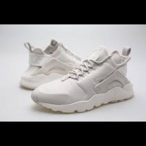 Nike Huarache Run Ultra